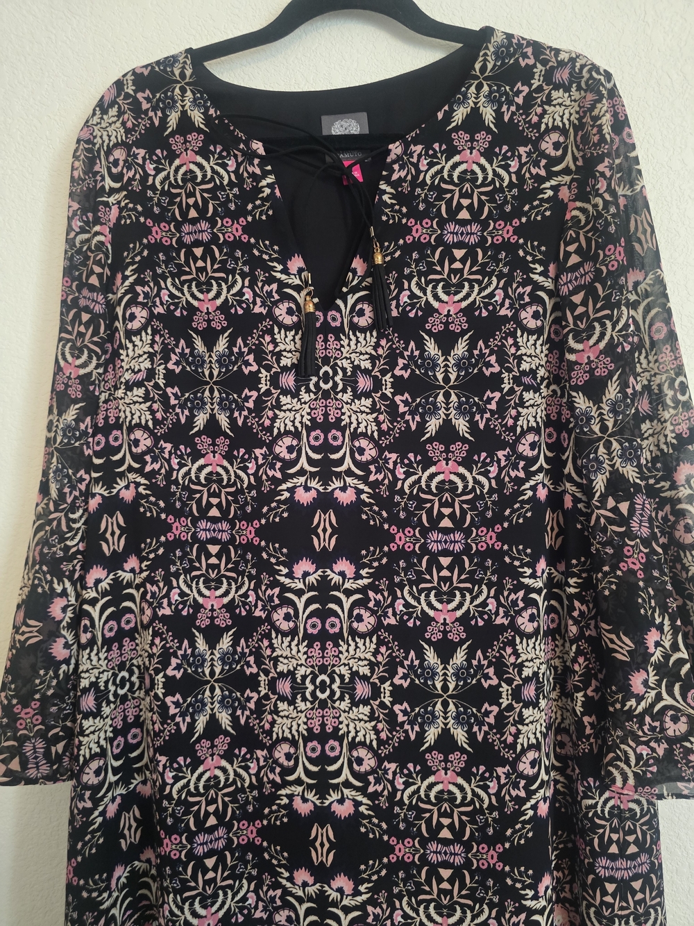 Vince Camuto Floral Bell Sleeve Shift Dress With Neck Tie Detail Size 14